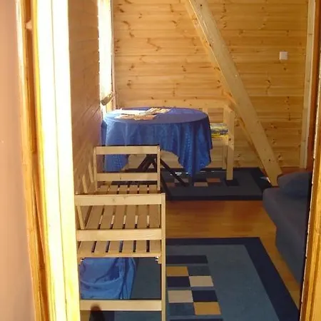 Azur Eger